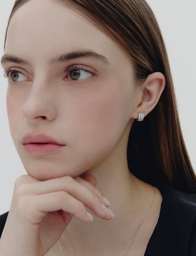 26SS★ Essence Silver Tria Pave Earrings