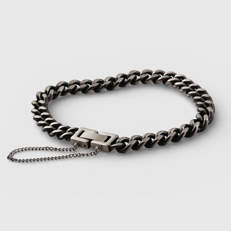 SHOVEOFF（ショーブオフ）の「SVB-1023 Black & Silver Wide Chain Bracelet（Accessories）」