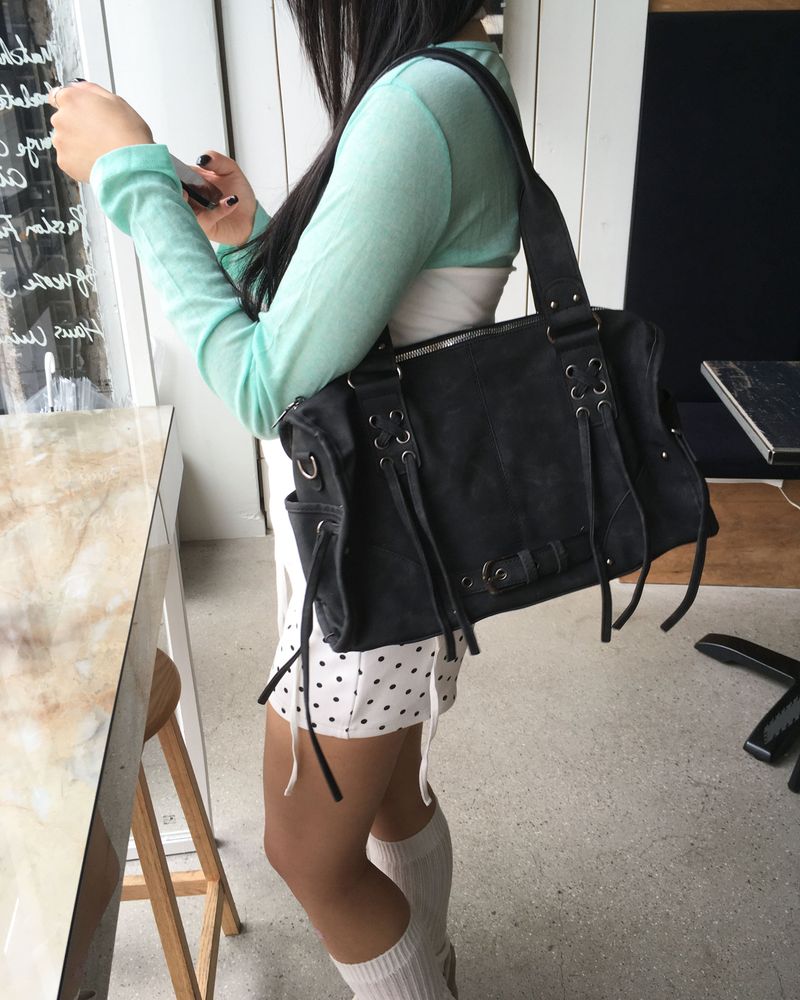 Belt stud bag