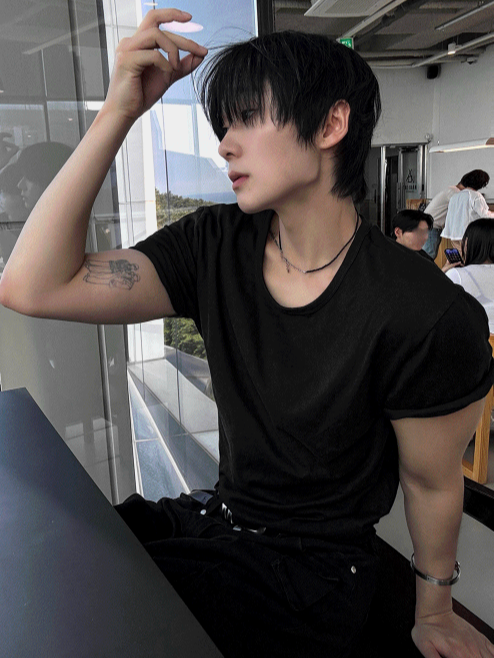 クロップマッスルフィットTシャツ