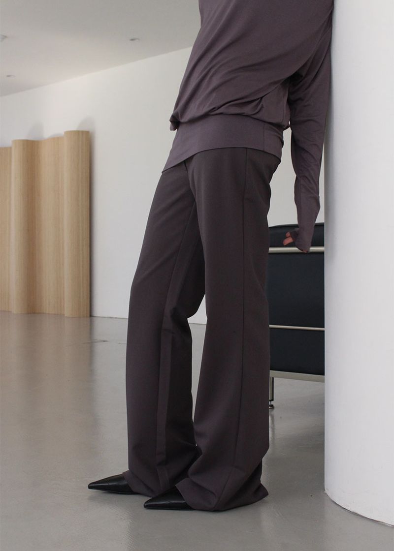 LOW CHIC SLACKS