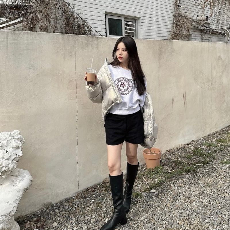 [2TYPE] STITCH CROP SWEAT SHIRTS
