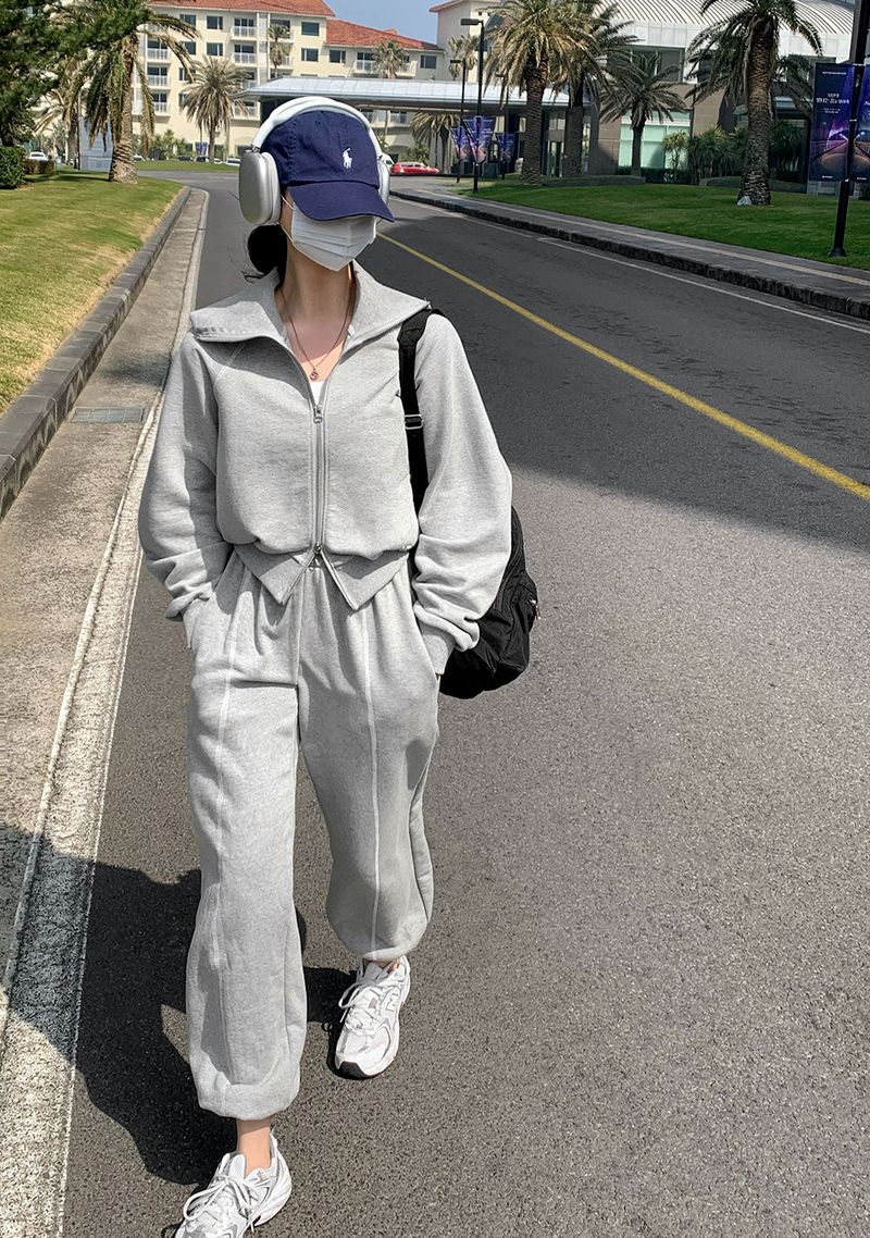 BEIDELLI（ベイデリー）の「[Bellide made] Road Stitch Jogger Training Set（Tops）」