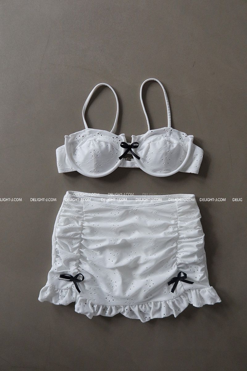 punching eyelet ribbon skirt bikini