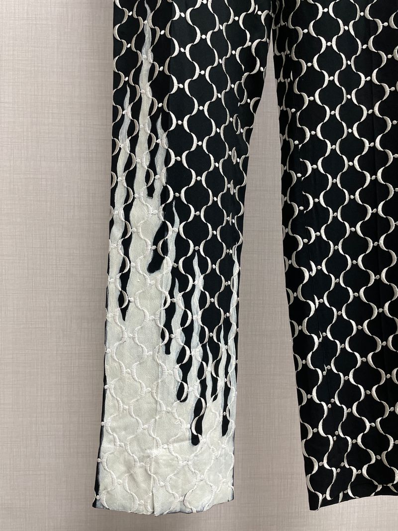 B&W Trousers