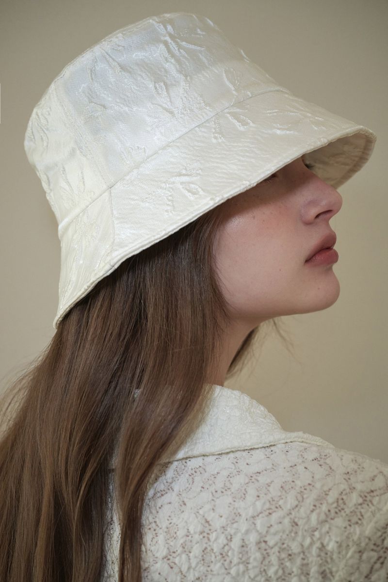 SOUFFLE bucket hat_ivory