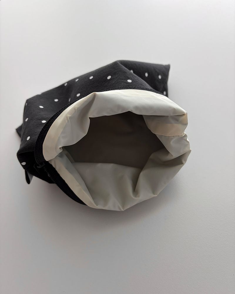 Baby dot square pouch - black