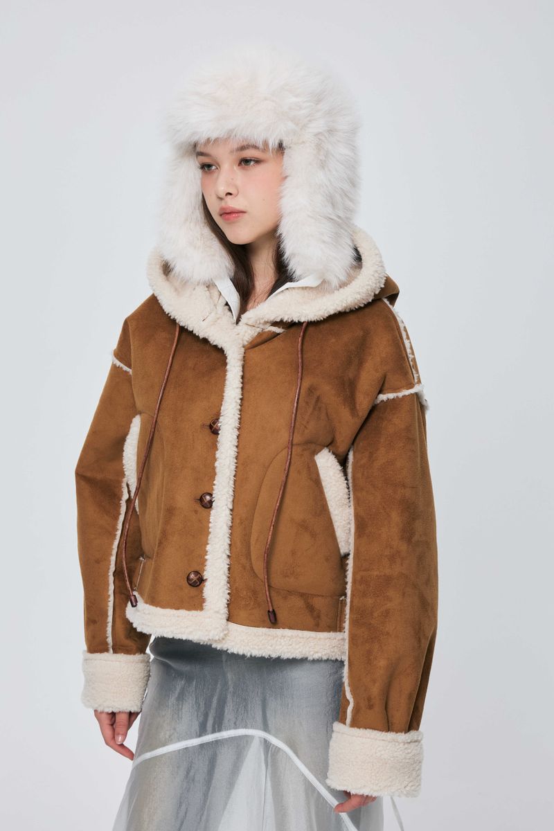 ADORABLE HOOD MUSTANG / CAMEL