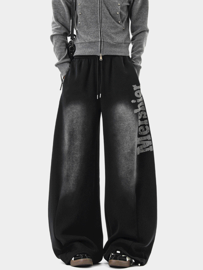 COSYHARU(コシハル)の「Mershier Side Print Pigment Wash Wide Training Pants(Pants)」