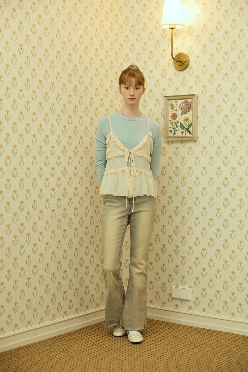 PINK PINEAPPLE（ピンクパイナップル）の「ICY DENIM BOOTS CUT（Pants）」