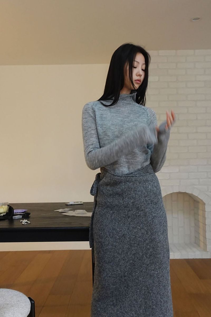 m.o.k(モク)の「tissue rolling knit (2C)(Tops)」