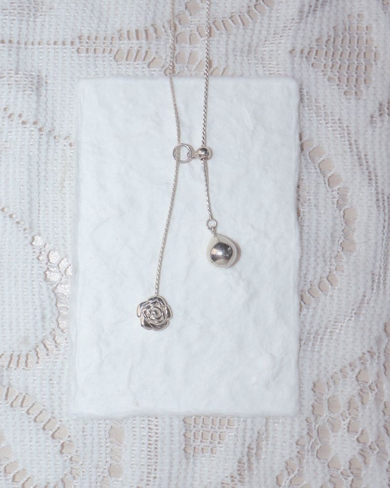 [MADE] lovely rose. rose long drop necklace