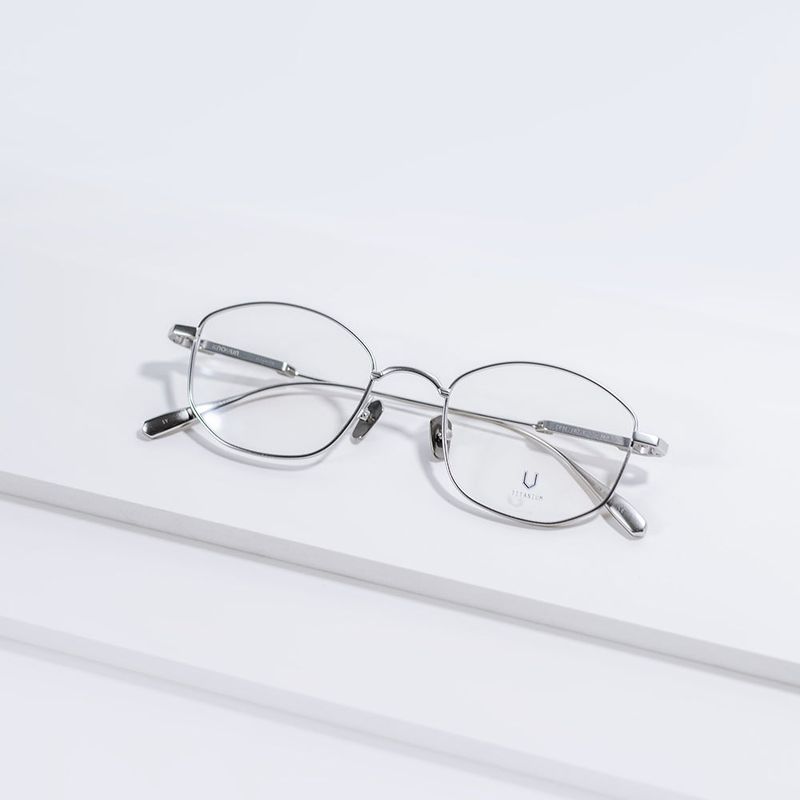 Knouun polygon titanium glasses CODE. 102. E Silver