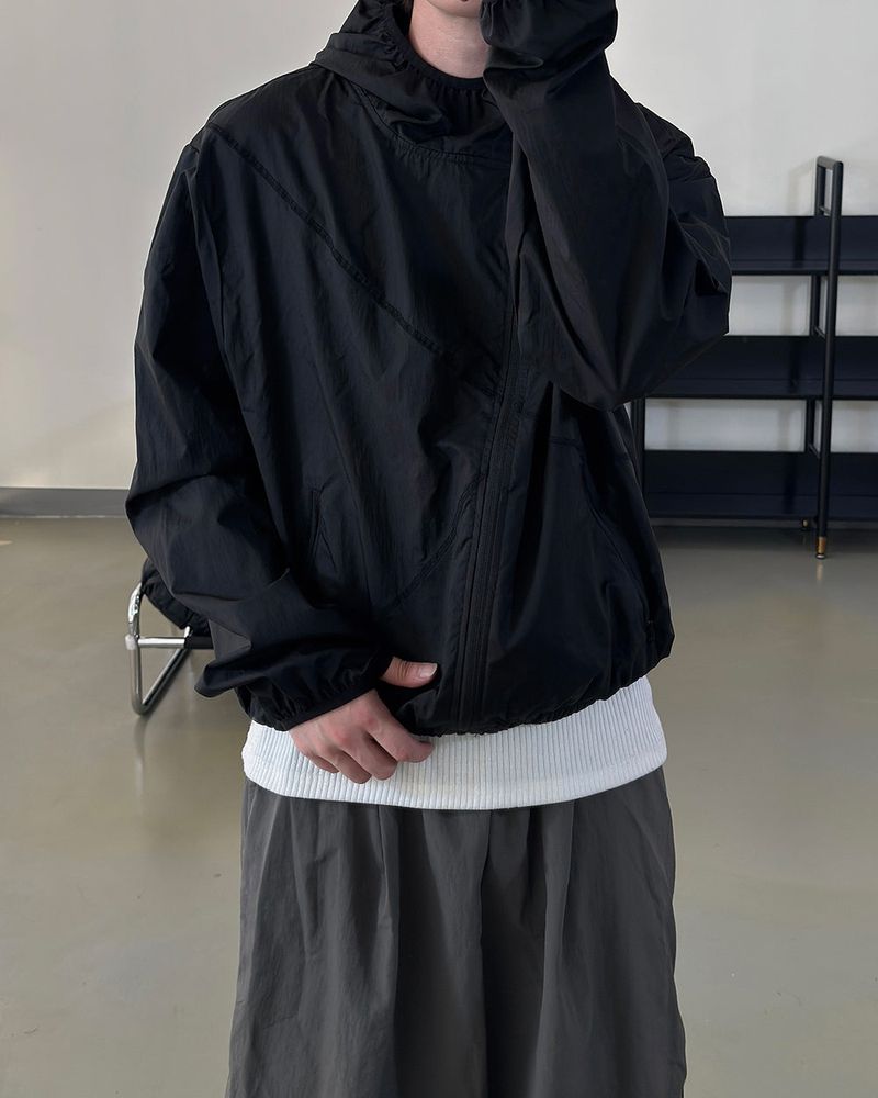 Aeric Diagonal Lightweight Windbreaker