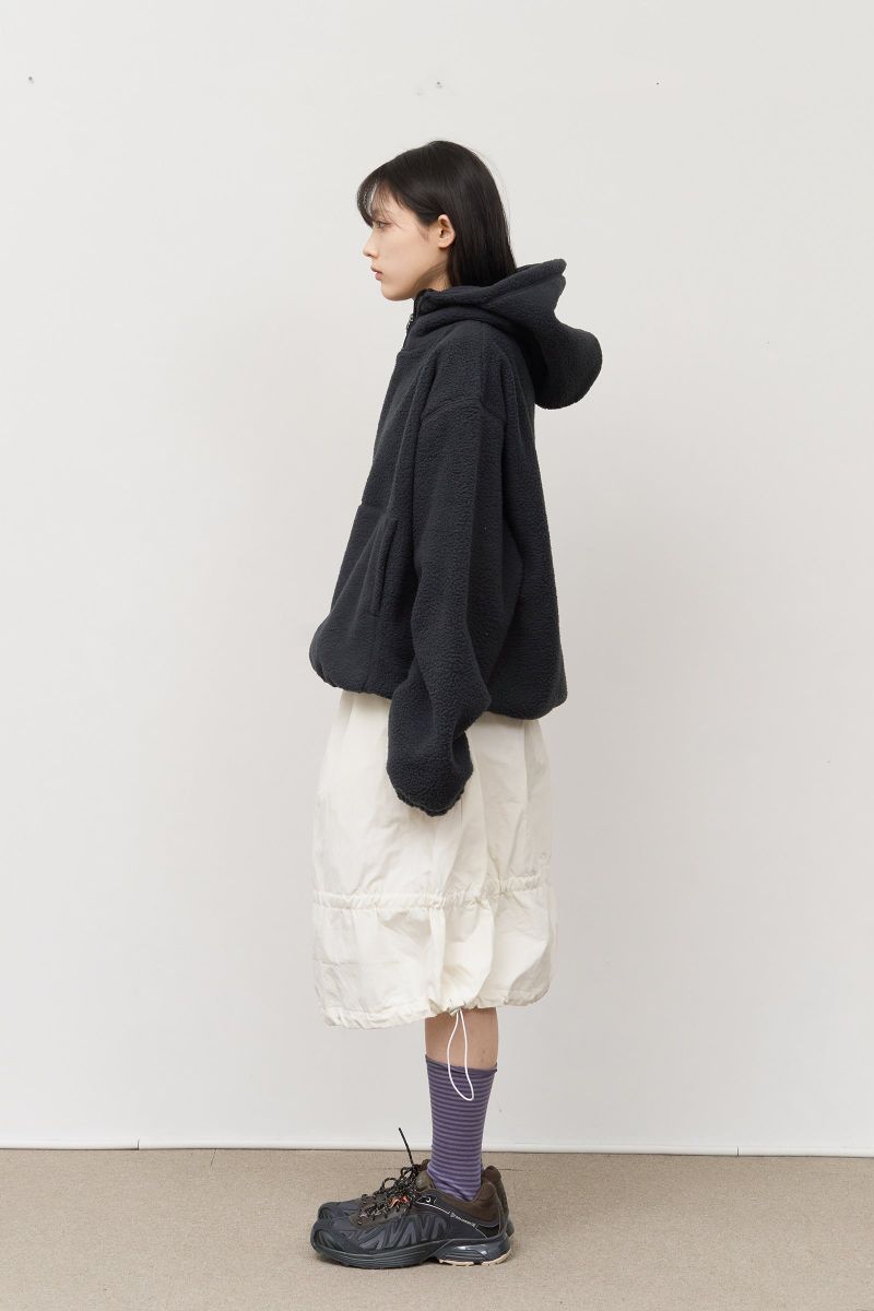 (W) Web Padded Skirt