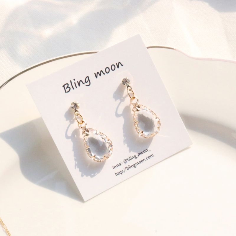Younglong Crystal Earrings & Necklace set