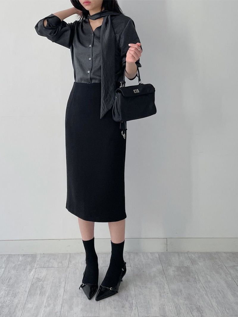 INCHANT ME（インチャントミー）の「Velda H-Line Midi Skirt（Skirts）」