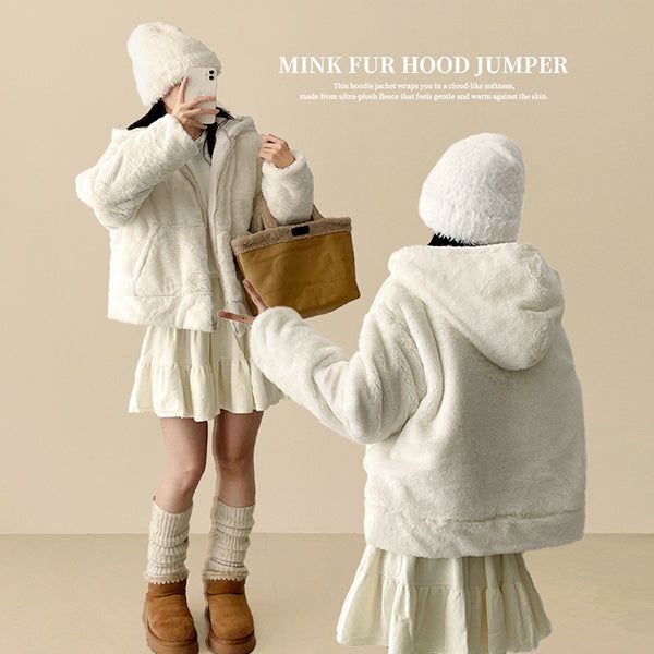 hijjoo（ハイチュー）の「Obble Boddle fur Hooded Jumper（Jackets/Outerwear）」