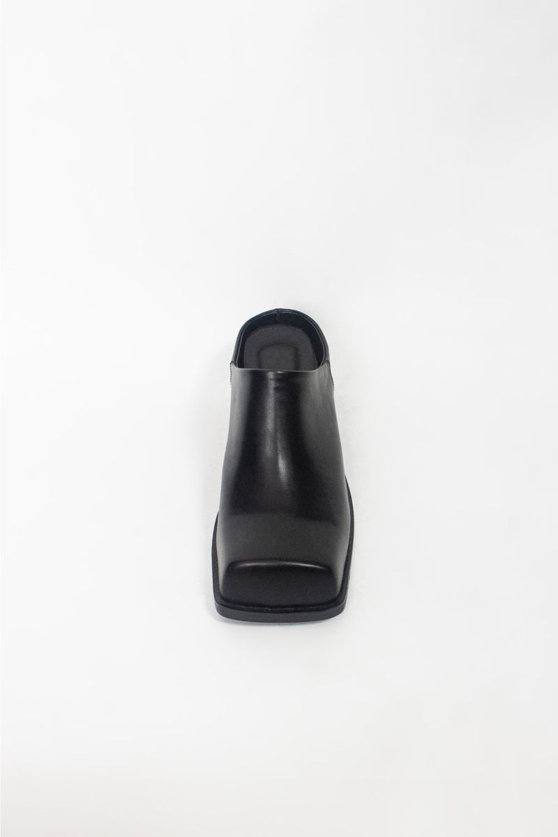 Square Plat Mule (2 color)