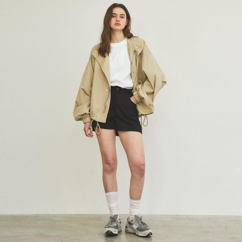90s Classic Fishtail Short Bomber Jacket_Beige