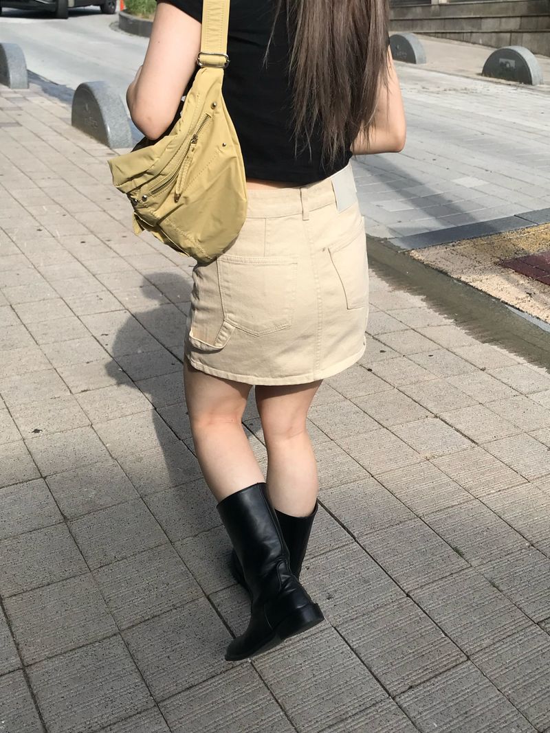 Zip pocket fanny bag 