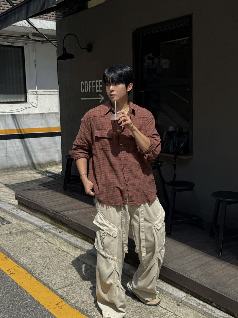 Belted cut line dying cargo pants