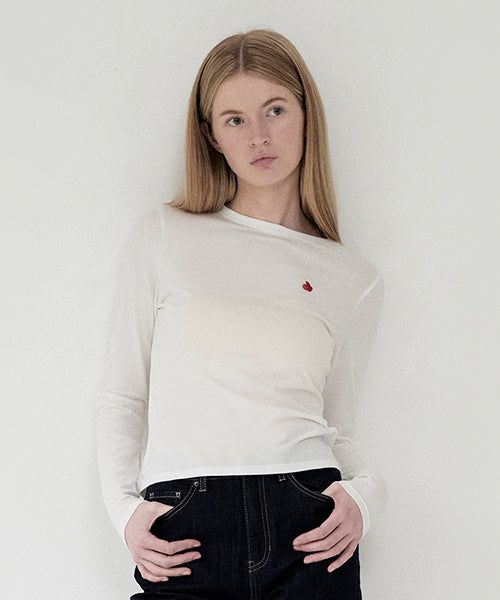 KIRSH（キルシー）の「KIRSH PLAIN ROUND FITTED T-SHIRT [WHITE]（Tops）」