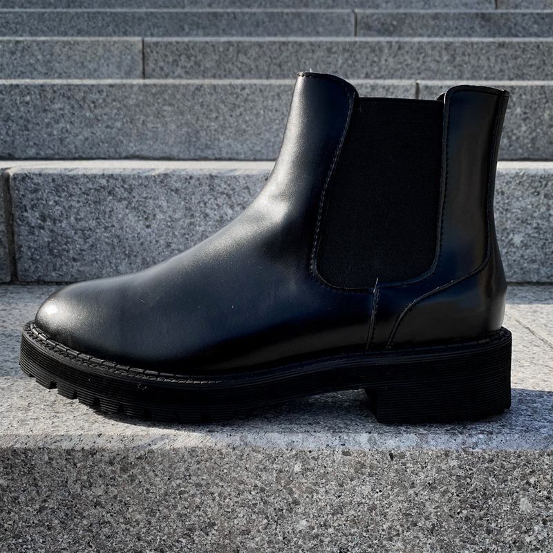 55 Chelsea Boots