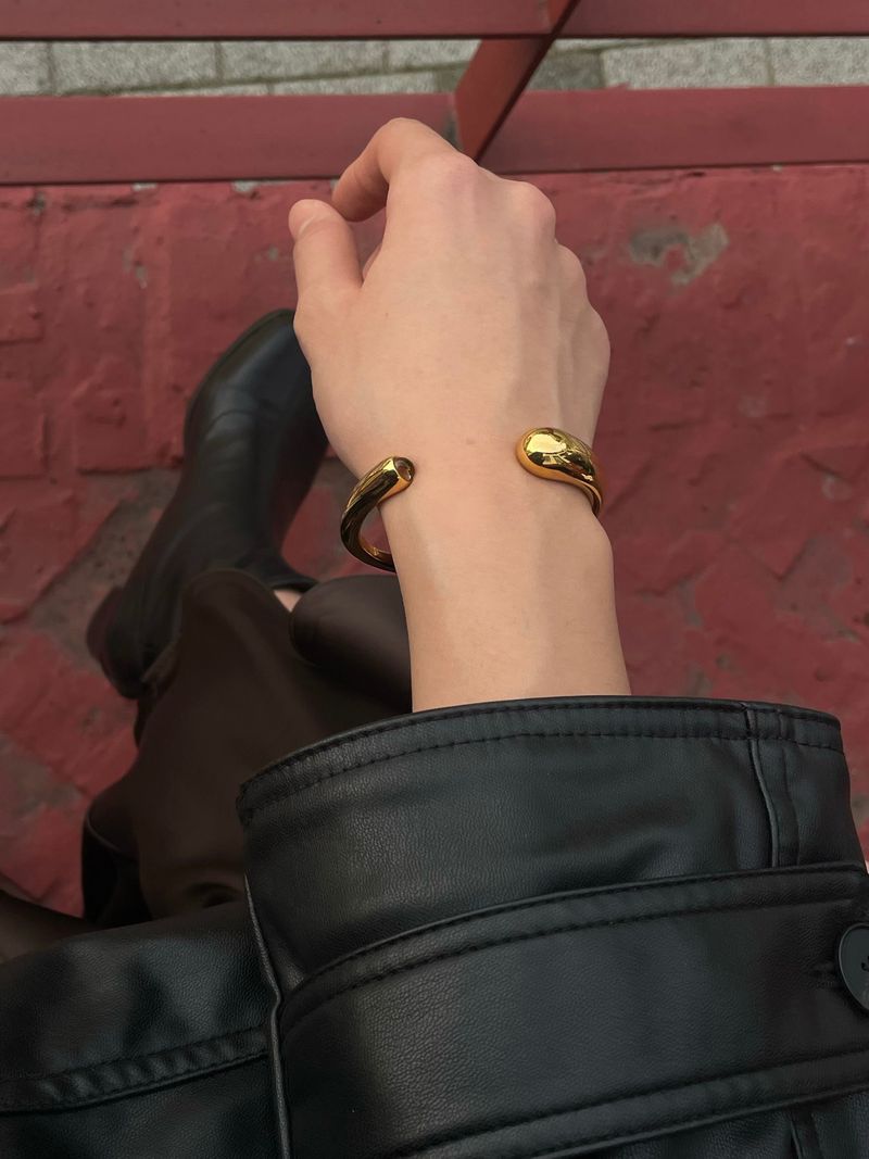 ECLIPSE GOLD BANGLE