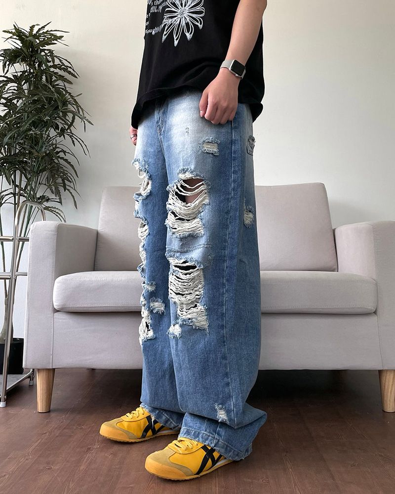 Destroyed brush denim pants