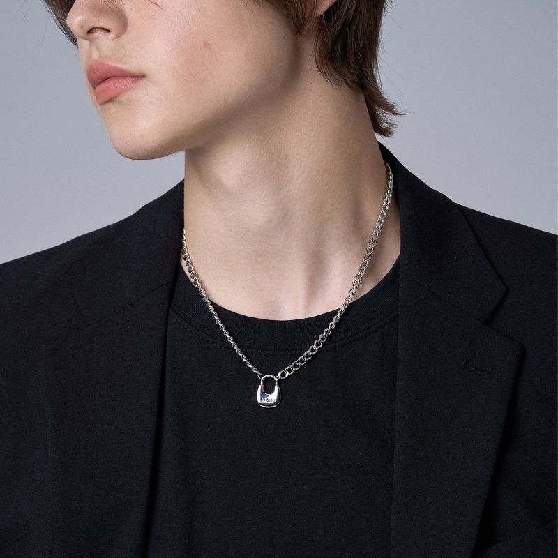 HOBO LOCK CHAIN NECKLACE