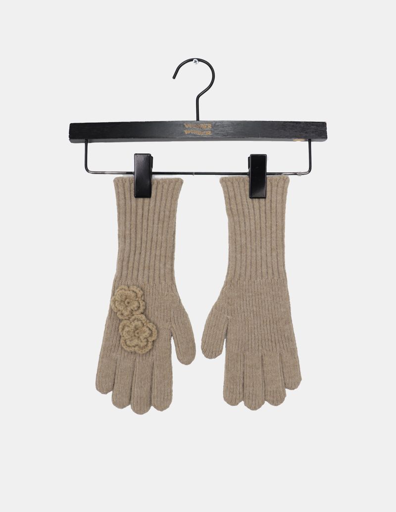 Kai Flower Pendant Finger-Hole Gloves