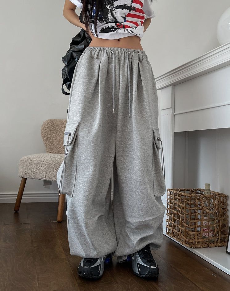 ULAN(ユレン)の「Uni Maxi Big Pocket Strap Sweatpants(Pants)」