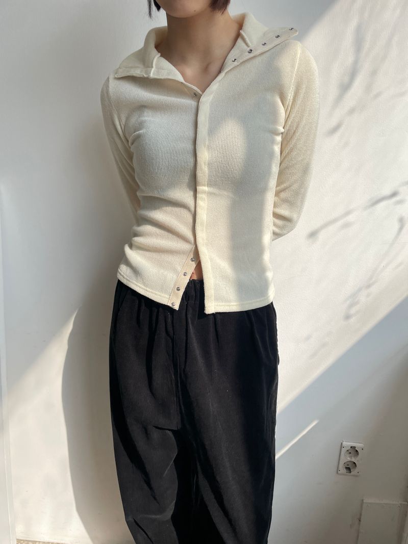 Open high-neck knit T