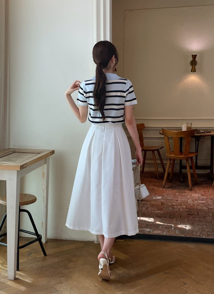 Oldin Stripe Collar Short Sleeve Knit