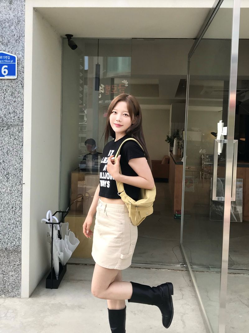 Zip pocket fanny bag 