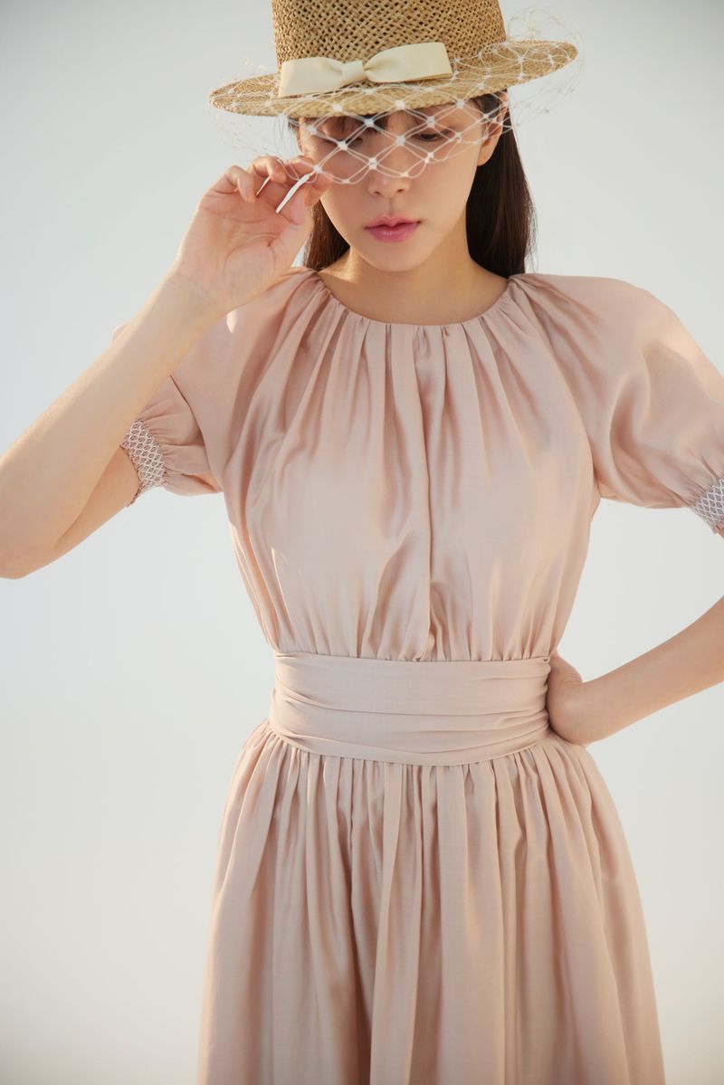 NO.4 DRESS - NUDE BEIGE