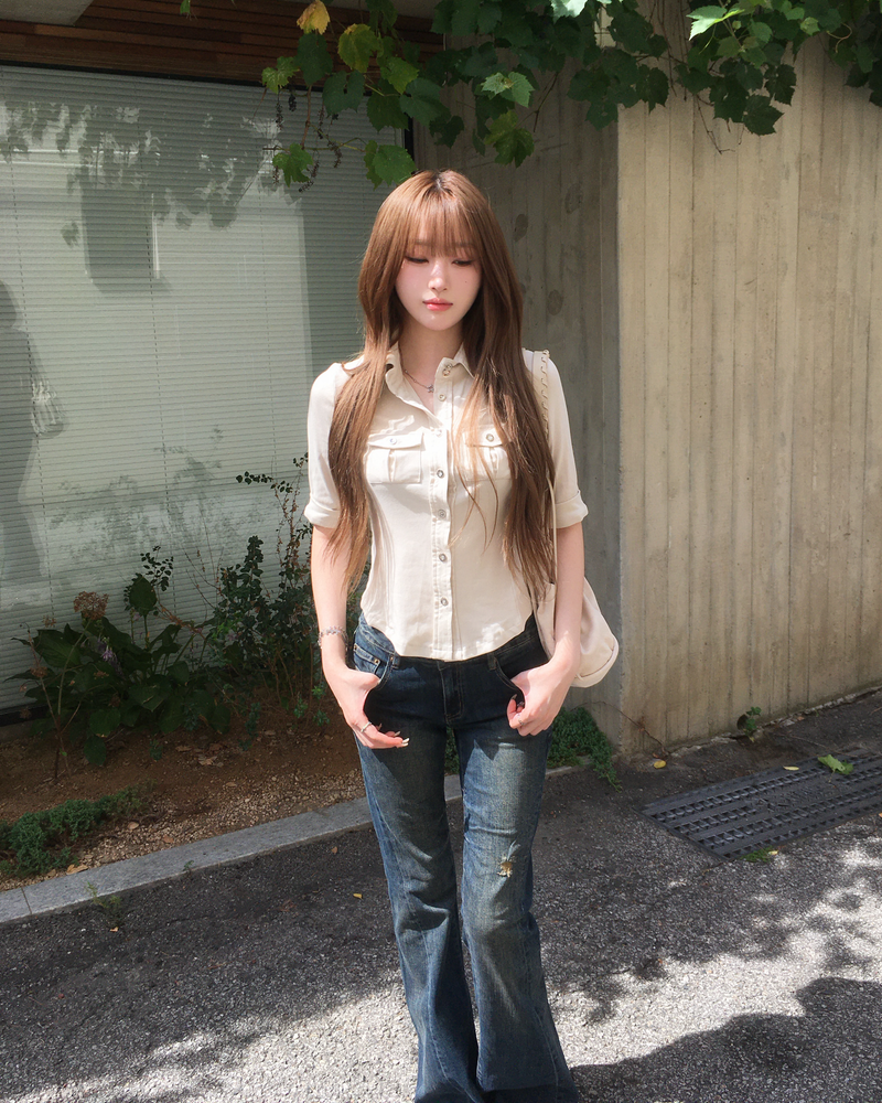 Lowrise chic boots cut pants