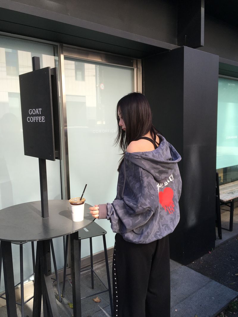 Camo heart hood jumper