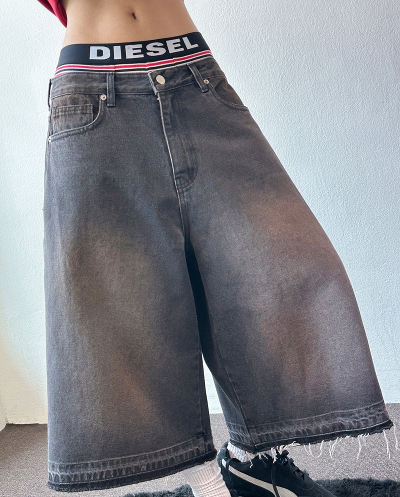 Blee Brush Washed Frayed Denim Bermuda Shorts 2color