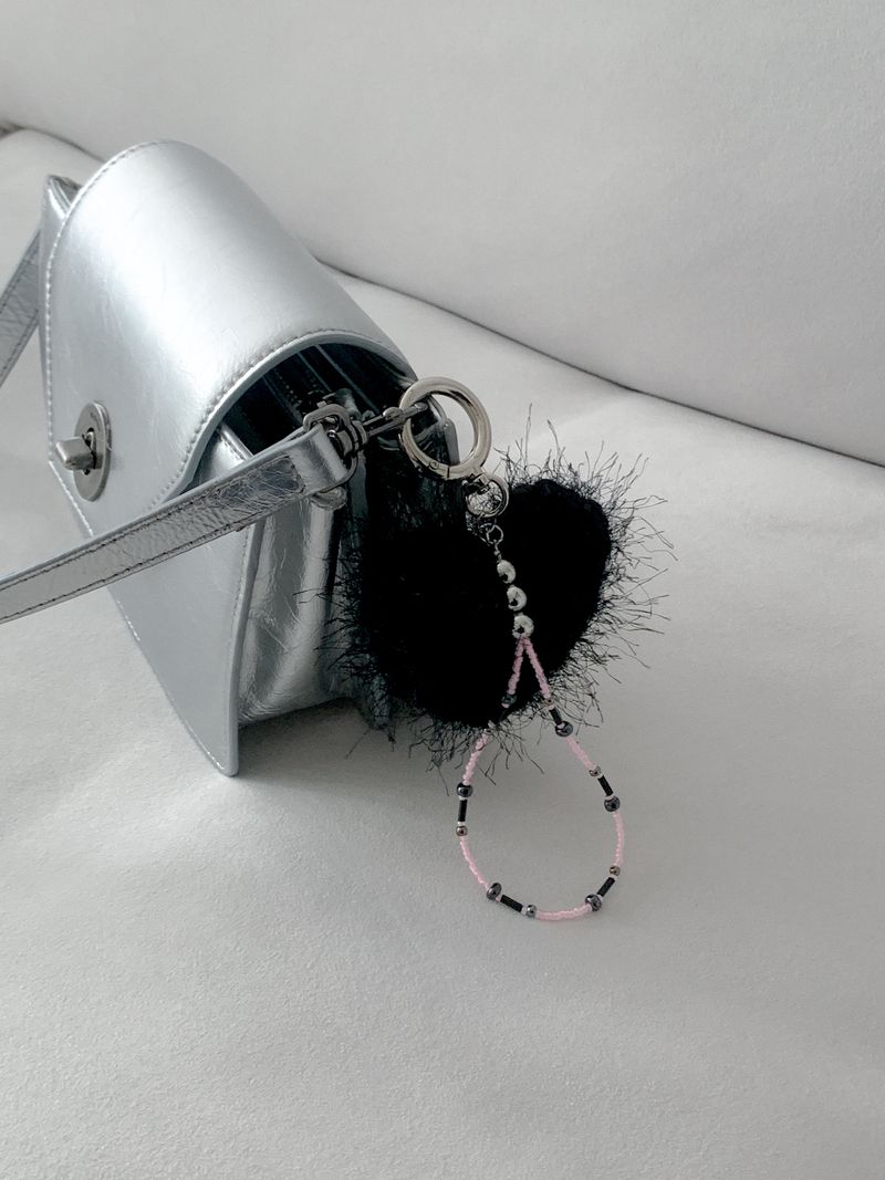 heart keyring_black