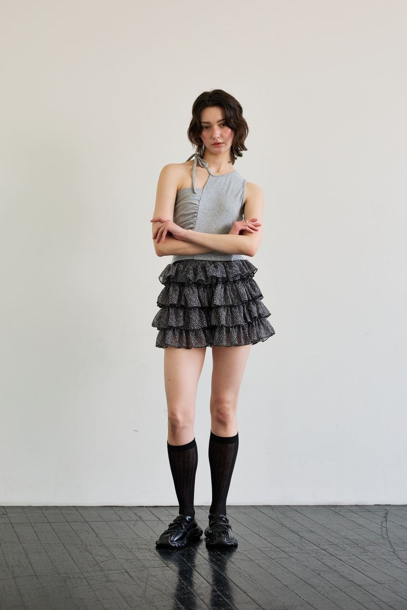 BEBE UNBALANCE SLEEVELESS TOP / GRAY