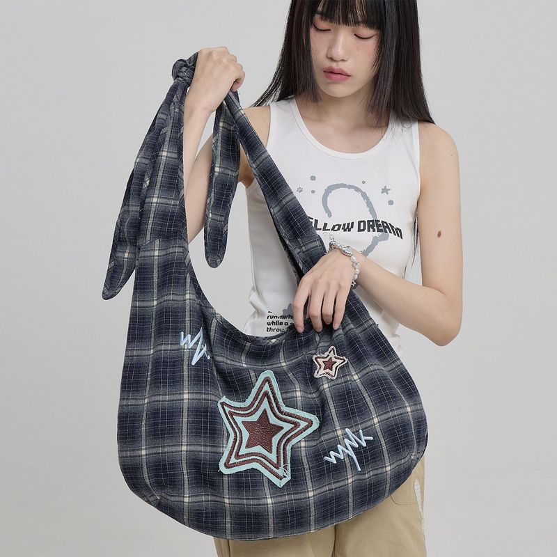 WaiKei（ワイケイ）の「スター チェック アップリケ ショルダー バッグ ネイビー（バッグ）」