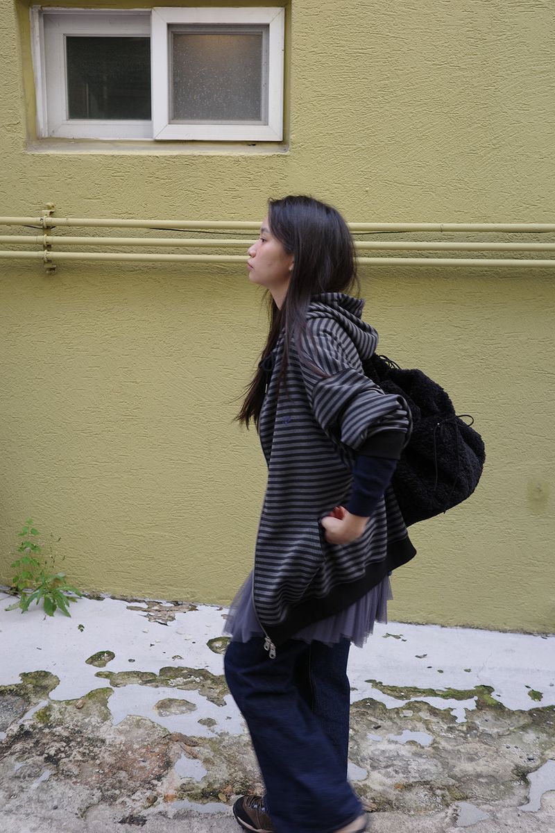 STRIPE HOODED ZIP-UP (BLACK)