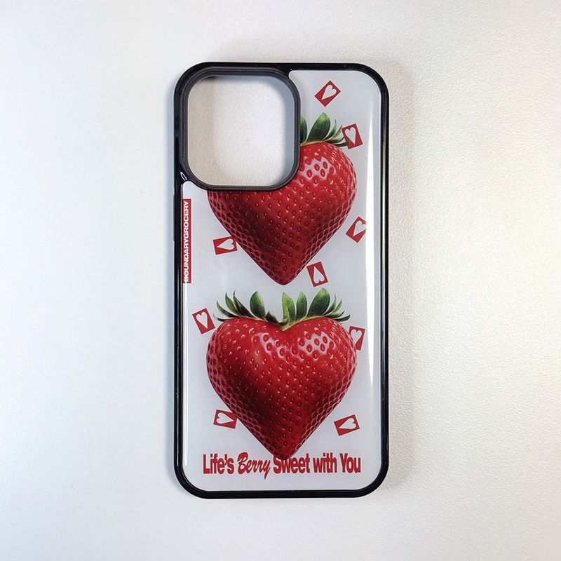 MEMORIESBOUNDARY（メモリーズバウンダリー）の「Freshly Picked Love : Strawberry（Smartphone Accessories）」