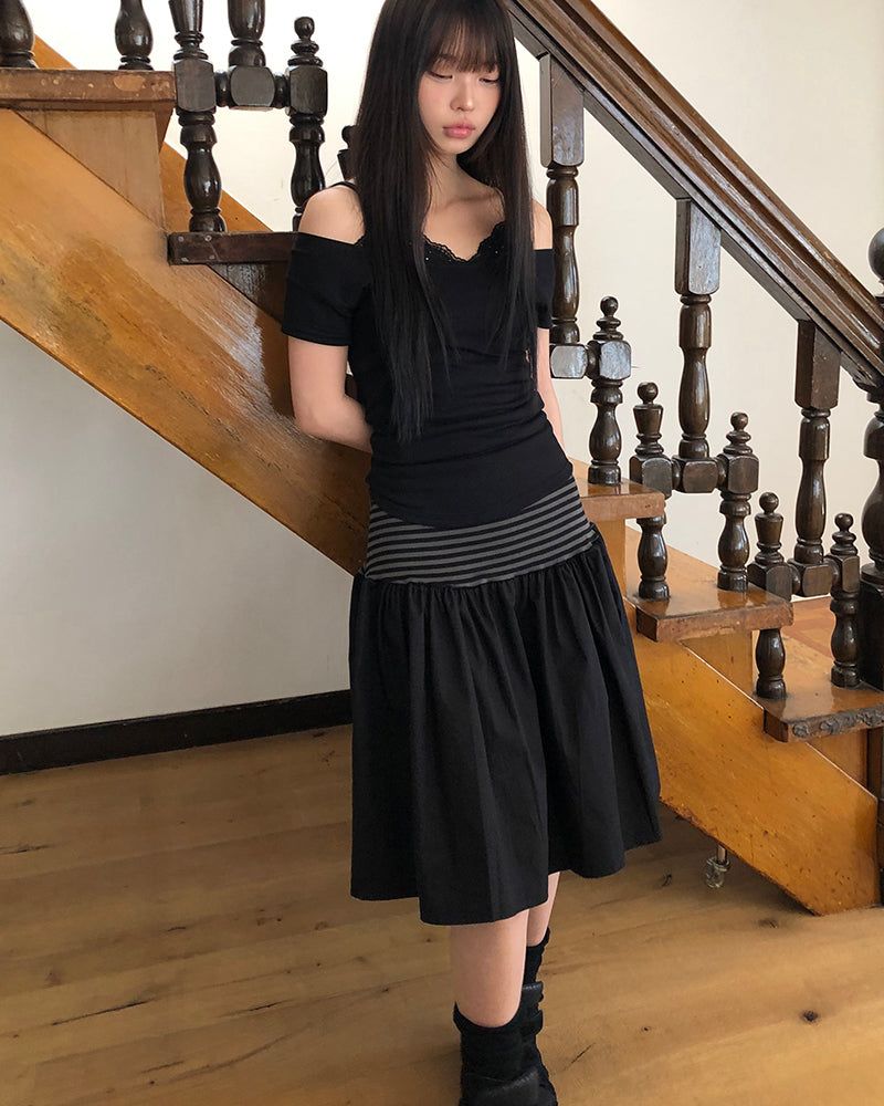 WONDER WONDER（ワンダーワンダー）の「June Striped Contrast Banded Tiered Skirt（Skirts）」
