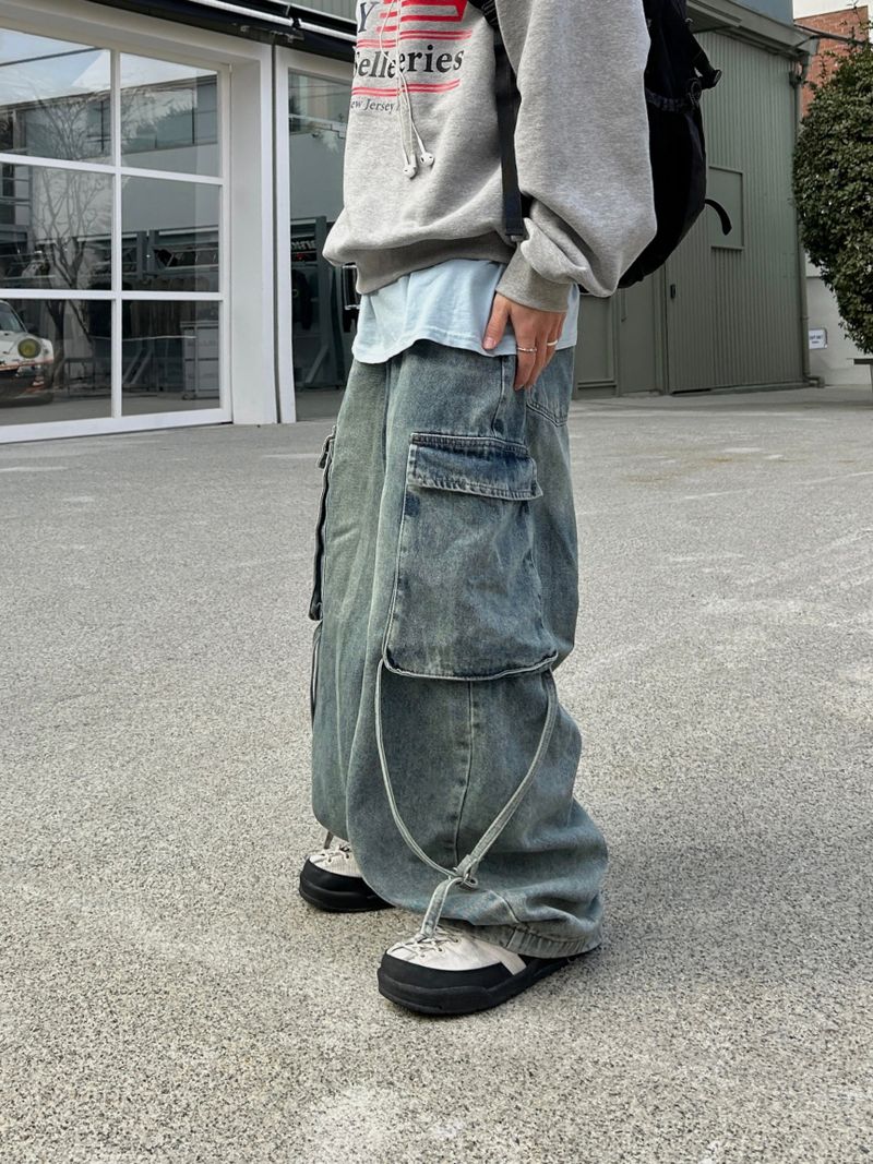 NEEDLELOW（ニードルロウ）の「レフレクターストラップカーゴデニムパンツ（パンツ）」
