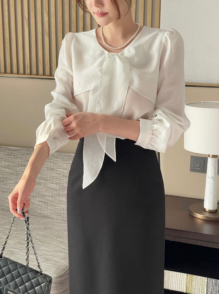 Marron Volume Ribbon Puff Blouse