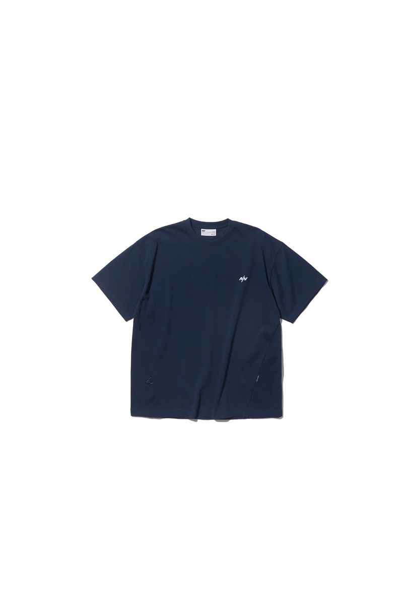 NīNEpointNīNE（ナインポイントナイン）の「DUO GRAPHIC S/S TEE - NAVY （Tops）」