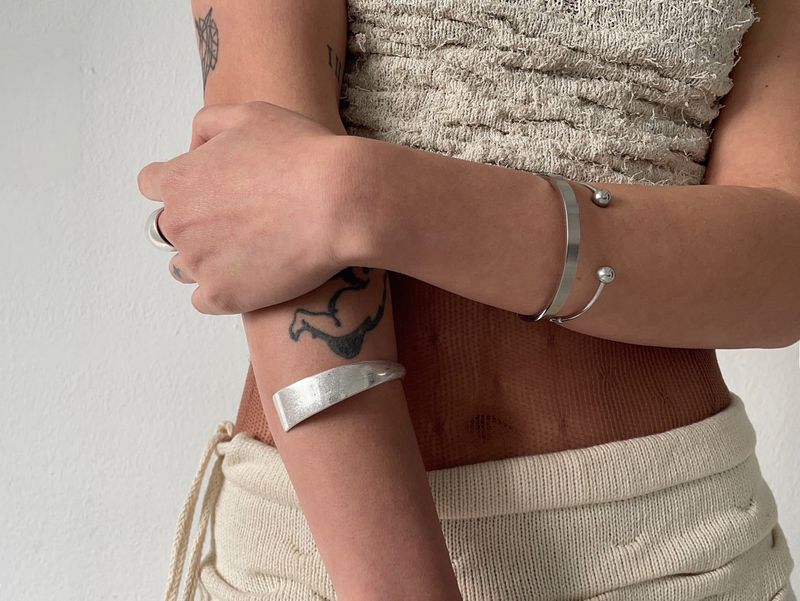 [MADE] Pierce Ball Bangle